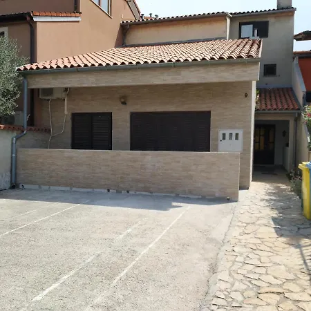 Apartment Zlatko Pula